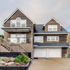 Enormous ocean view homes with firepit and deck short walk to the beach