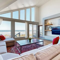 New oceanfront home with hot tub views A C and beach access 2 dogs OK