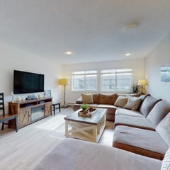 Dog friendly beach house with two full kitchens a private hot tub and Ping Pong