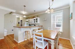 Bella Beach Home with private hot tub walk to beach park and cafe