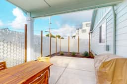 Dog friendly home near the ocean with private patio, fireplace & central AC - Image 3