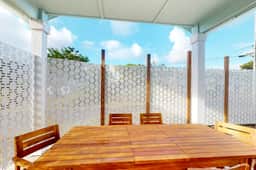 Dog friendly home near the ocean with private patio, fireplace & central AC - Image 4