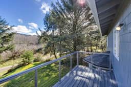 Serene home with entertainment full kitchen and easy beach access - Image 2