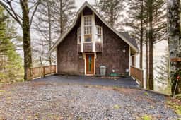 House near the beach with ocean views wood stove and telescope