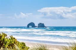 Seven Cozy Cottages Minutes to Beach and Downtown Dogs Welcome - Image 3
