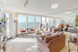 Luxury Waterfront Condo with Shared Hot Tub Pool and Ocean Views - Image 2