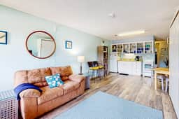 Proposal Rock Charmer Condo in Neskowin with creekside and ocean views - Image 5