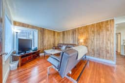 Dog Friendly Beach Escape with a Prime Seaside Location and Room for a Family