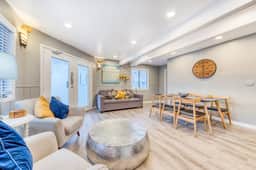 Deluxe Dog Friendly Room with full kitchen near the beach and downtown - Image 2