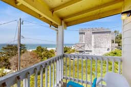 Dog Friendly Condo with Ocean View and Beach Access Perfect for Family Fun - Image 2
