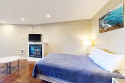 Dog Friendly Studio with Private Balcony Miles of Beach just Steps Away