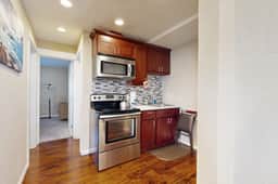 Modern Condo with Peekaboo Ocean Views Nearby Beach Access Dogs OK - Image 4