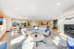 Dog Friendly Coastal Retreat with Ocean Views