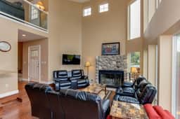 Dog Friendly Lakefront Vacation Home with Stunning Views and Spacious Deck