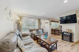 Dog Friendly Oregon Coast Getaway with Private Hot Tub
