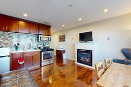 Dog Friendly Condo with Stunning Ocean Views and Easy Beach Access - Image 5