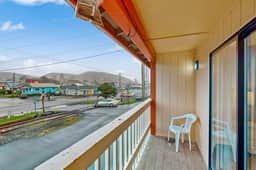 Dog Friendly Room Located Near the Beach and Downtown