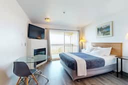 Dog Friendly Studio Condo with Ocean Views WiFi Close to Everything