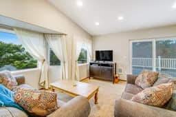 Dog friendly Home with Deck and Enclosed Yard Near Beach Access