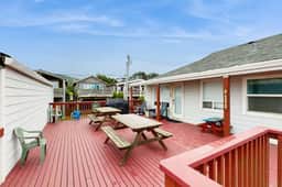 Dog Friendly Waterfront Condo with Ocean Views and Nearby Beach Access - Image 3