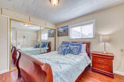Dog Friendly Triplex 3 private apartments Easy Walk to the Beach and Town