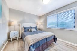 Dog friendly motel with kitchens and kitchenettes and WiFi walk to the beach