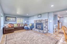 Oceanview Escape with Sweeping Views and Easy Beach Access