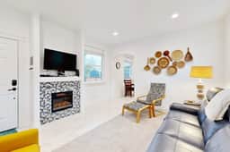Charming coastal retreat near the beach with smart TV fireplace and games
