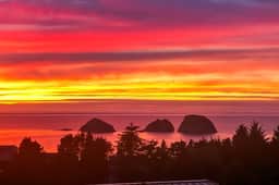 Spectacular ocean view home with fireplace and large decks dog friendly