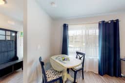 4BR home steps from the beach with private hot tub fireplace and firepit