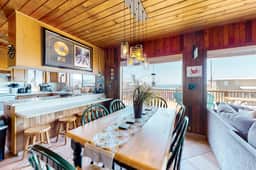 Rustic chic treasure with deck grill wood stove outdoor shower dogs ok