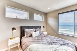 Oceanfront dog friendly home with hot tub and huge view steps to beach access - Image 3