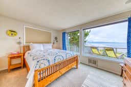 Hillside home with exceptional ocean view near the beach dog friendly - Image 3