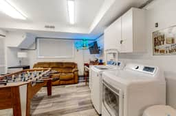 Gorgeous Ocean Views Private Hot Tub Game Room WiFi Patio and Washer Dryer