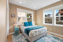 Dog friendly beach home ideal for entertaining with 2 fireplaces and great kitchen - Image 4