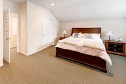 Dog friendly home with enclosed yard game room private hot tub near the beach