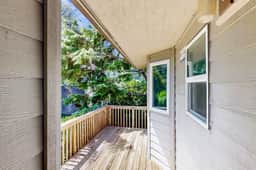 Waterfront house with bay and ocean views large deck and quiet location - Image 3