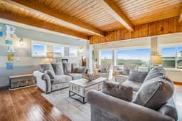 Spacious Home with Two Large Decks and Ocean View Great for Groups - Image 5