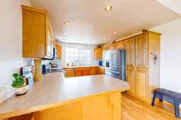 Comfy beach home with ocean views free WiFi private washer dryer and deck