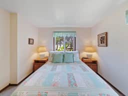Charming Oceanfront Home with Nearby Beach Access and Amazing Ocean Views