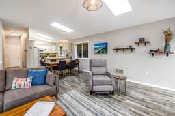 Home with gas fireplace washer dryer and 2 outdoor spaces walk to beach