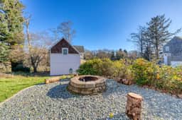 Spacious Homey Dog Friendly House with Fireplace and Beach and Ocean Views