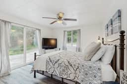 Spacious dog friendly home with ocean views full kitchen washer and dryer