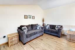 Family Friendly Coastal Home with Free WiFi Washer Dryer and Easy Beach Access