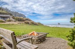 Oceanfront cottage with hot tub beach access fireplace and WiFi Dog friendly