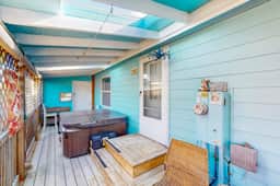 Charming home two blocks from the beach private hot tub and washer dryer