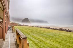 Oceanfront ground level condo with fireplace and updated kitchen dog friendly - Image 5