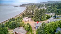Beach Swagger | Bay Views & Coastal Escape