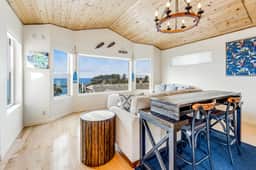 Luxury Dog Friendly Home with Ocean Views Gas Fireplace Jetted Tub Deck - Image 5
