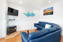Dog friendly condo with ocean views private balcony and great location - Image 2